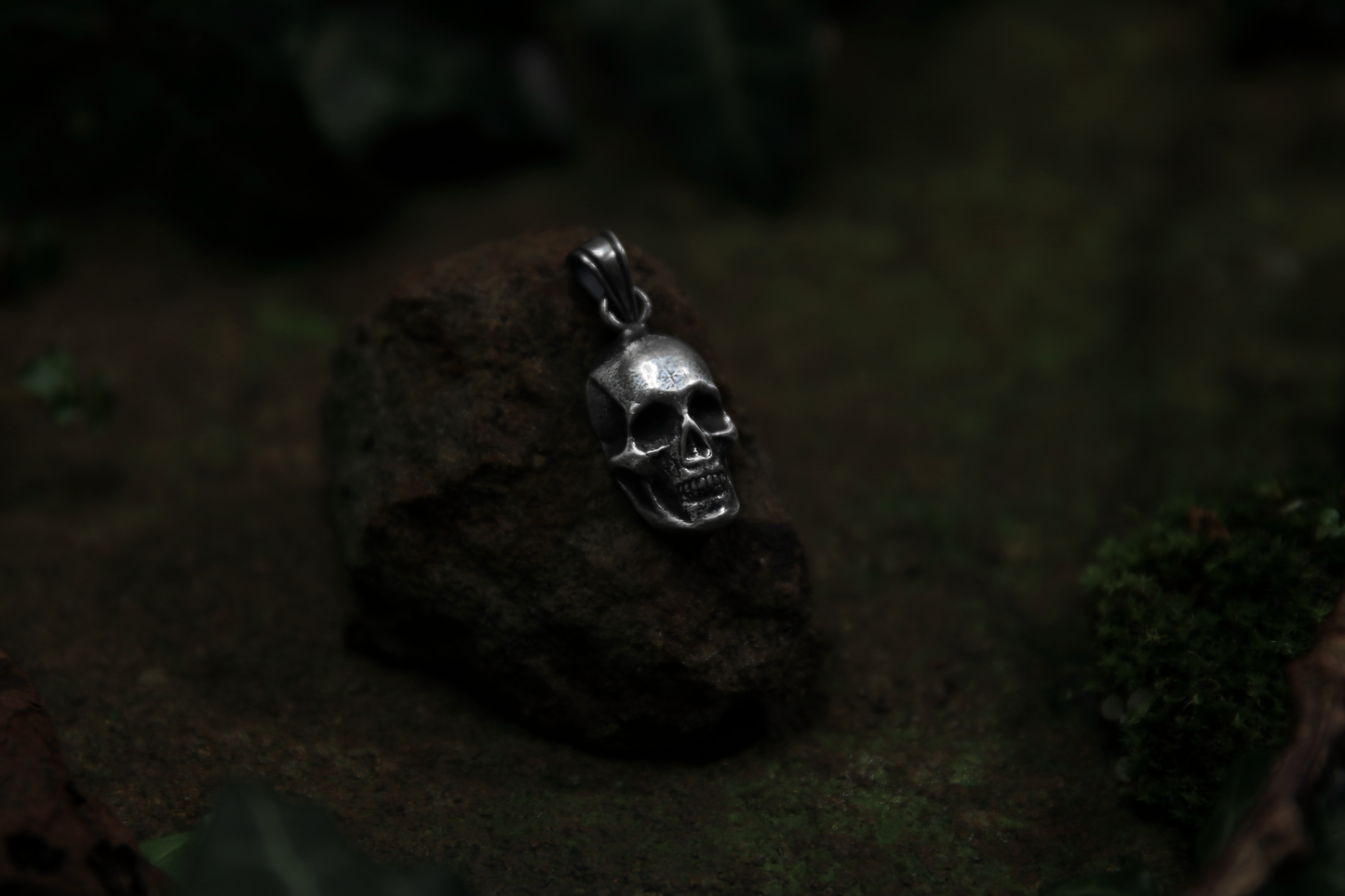 The Häxan Skull Pendant