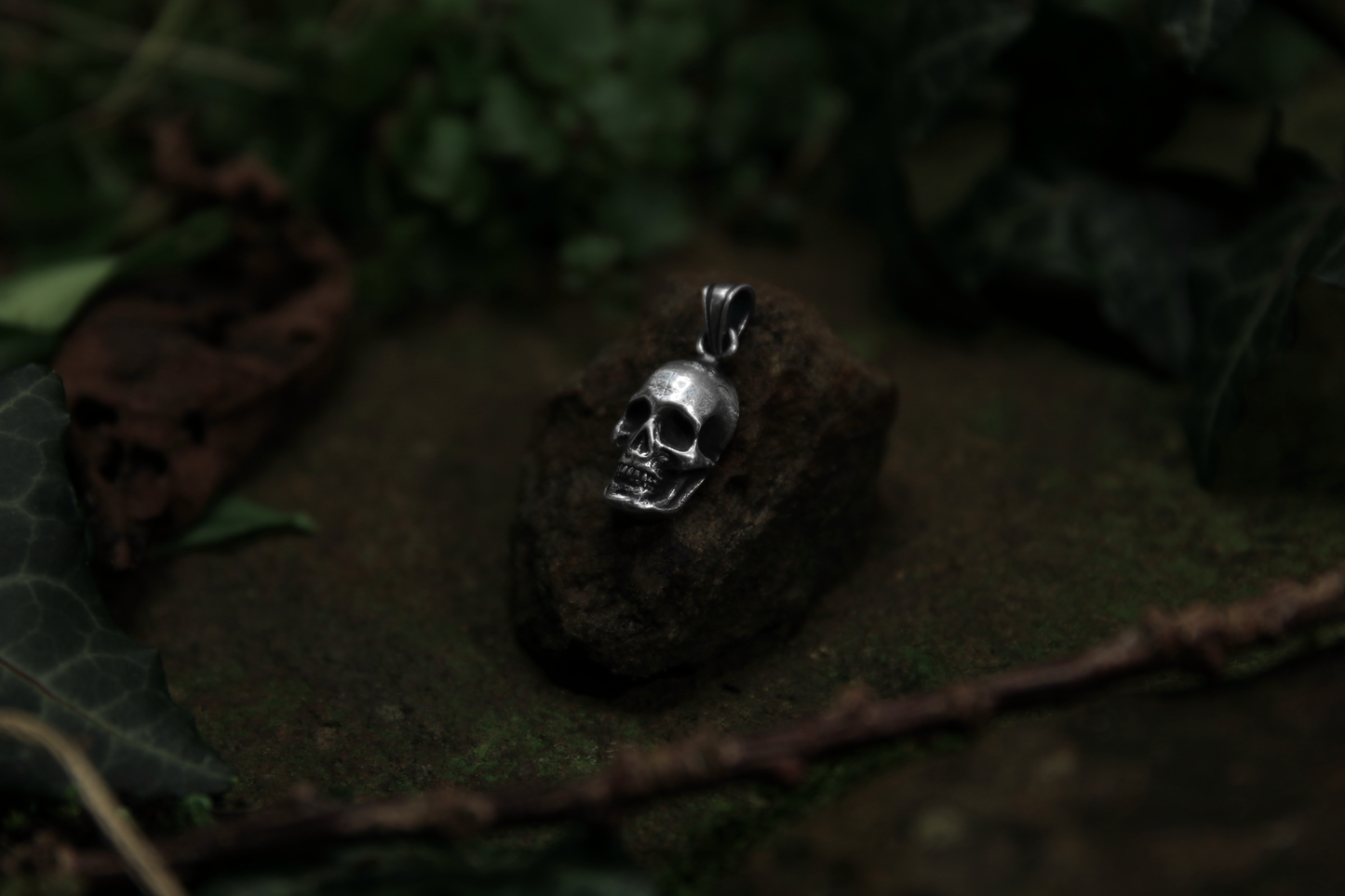 The Häxan Skull Pendant