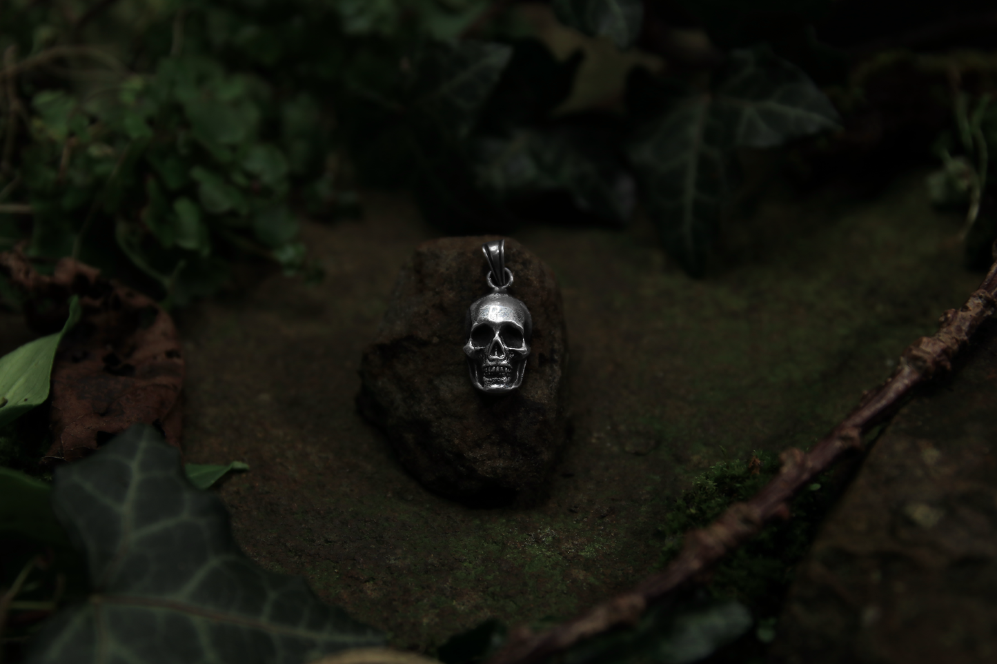 The Häxan Skull Pendant