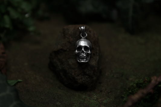 The Häxan Skull Pendant